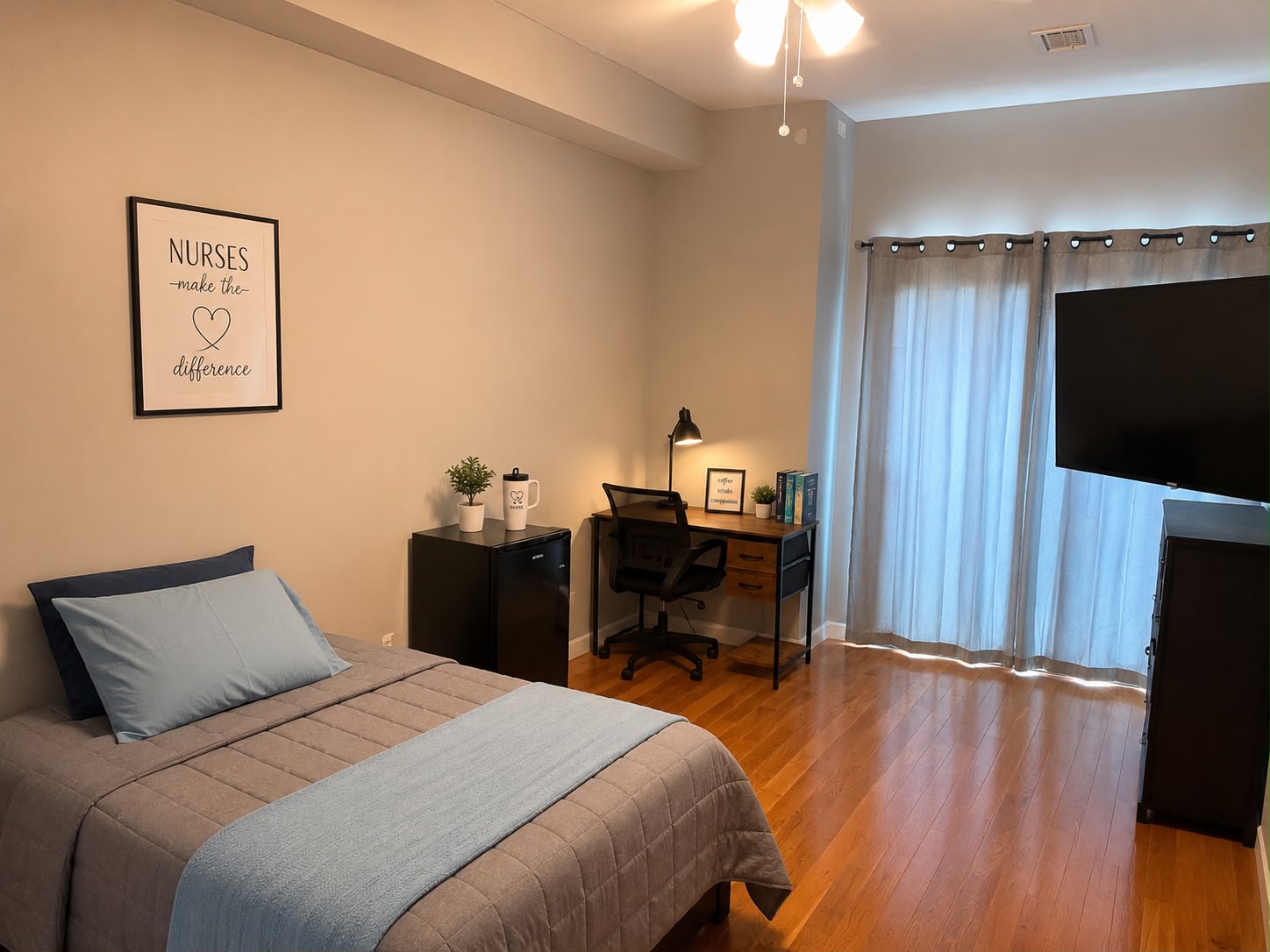 Furnished bedroom in a KTC Roomster home in Philadelphia