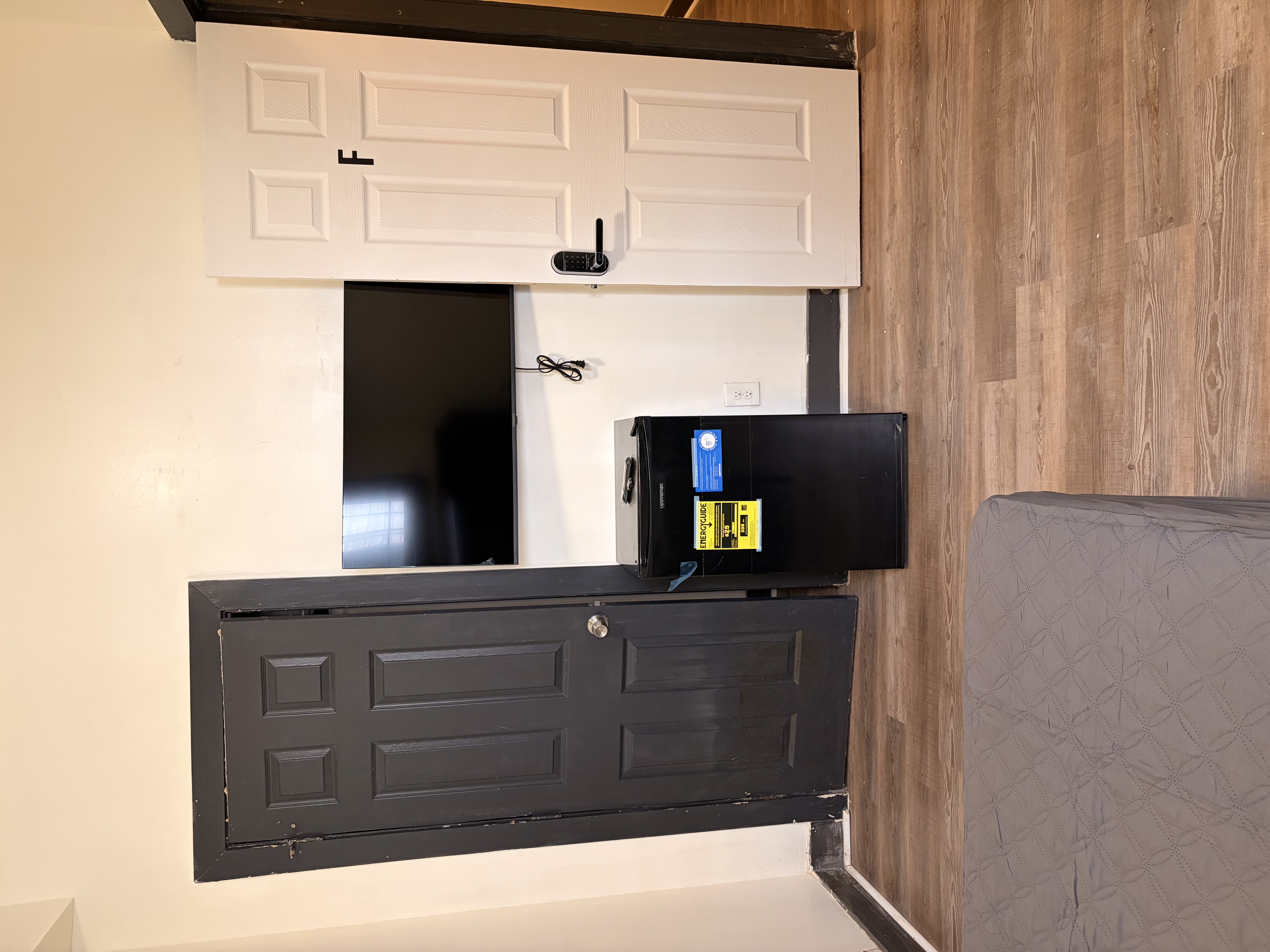Furnished room with shared bathroom